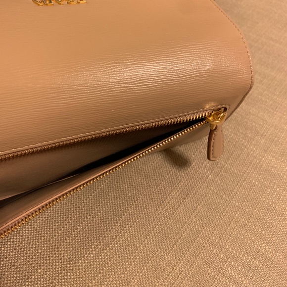 PRADA Portafoglio Pattina Wallet, NWT, 100% Auth - Picture 7 of 8